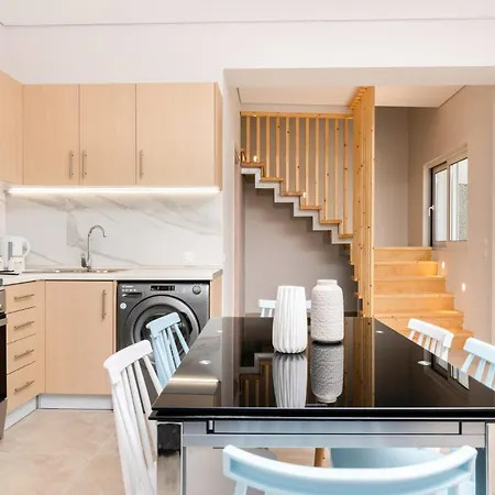Modern Zante - Private Pool - 2 Bedrooms & Bathrooms - - Centre Location *