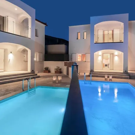 Modern Zante - Private Pool - 2 Bedrooms & Bathrooms - - Centre Location Villa *